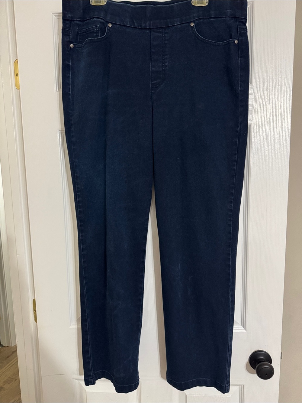 Women’s Classic Pull-On Straight-Leg Pants in Dark Navy